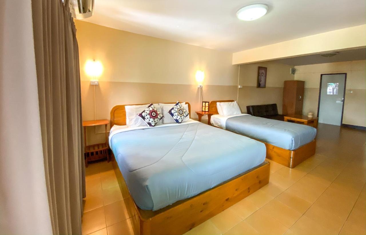 Funky Monkey Cnx - Guesthouse Chiang Mai Ngoại thất bức ảnh