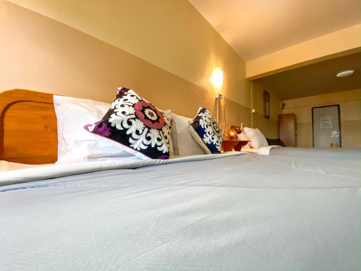 Funky Monkey Cnx - Guesthouse Chiang Mai Ngoại thất bức ảnh